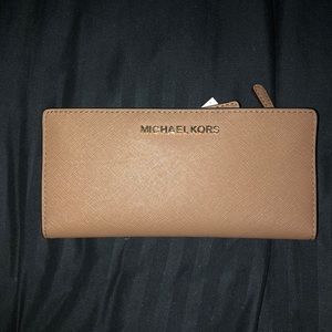 Michael Kors wallet. Brand new with tags
